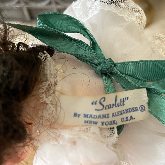 VINTAGE MADAME ALEXANDER SCARLETT - Picture 4 of 7